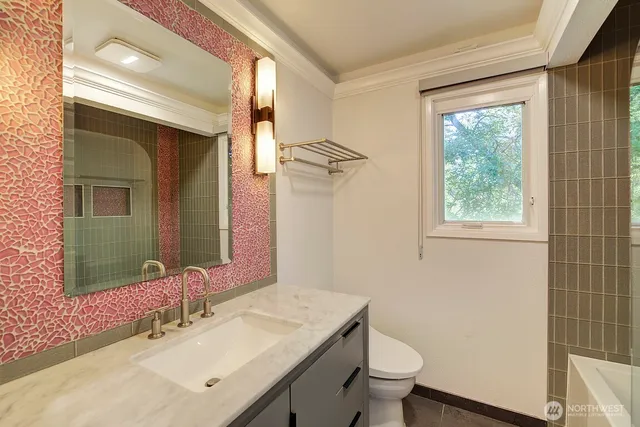 $6,300 | 6741 81st Avenue Southeast, Mercer Island, WA 98040