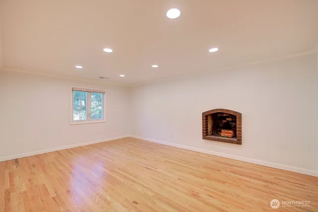 $6,300 | 6741 81st Avenue Southeast, Mercer Island, WA 98040