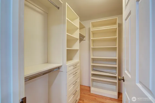 $6,300 | 6741 81st Avenue Southeast, Mercer Island, WA 98040