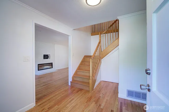 $6,300 | 6741 81st Avenue Southeast, Mercer Island, WA 98040