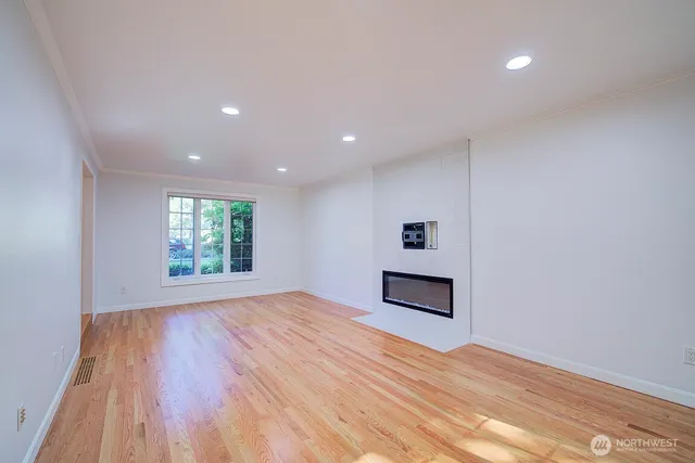 $6,300 | 6741 81st Avenue Southeast, Mercer Island, WA 98040