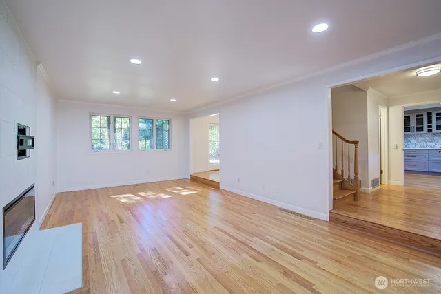 $6,300 | 6741 81st Avenue Southeast, Mercer Island, WA 98040