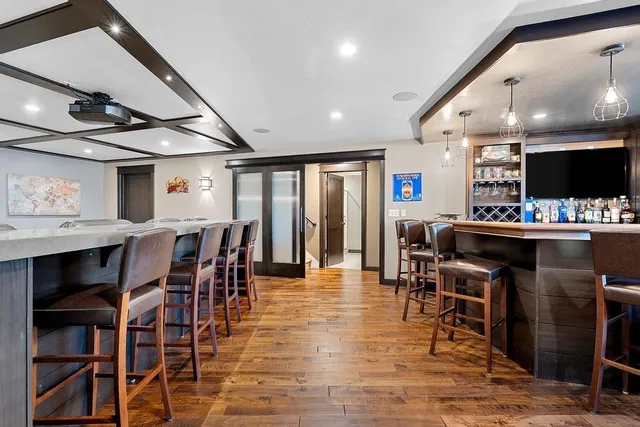 $775,000 | 905 Red Fox Drive, Green Bay, WI 54313