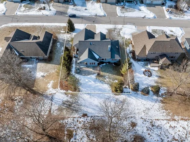 $775,000 | 905 Red Fox Drive, Green Bay, WI 54313