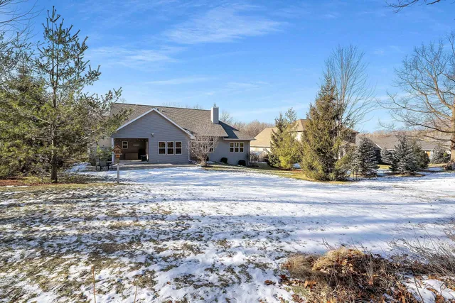 $775,000 | 905 Red Fox Drive, Green Bay, WI 54313