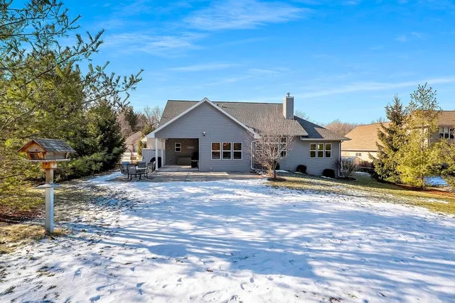 $775,000 | 905 Red Fox Drive, Green Bay, WI 54313