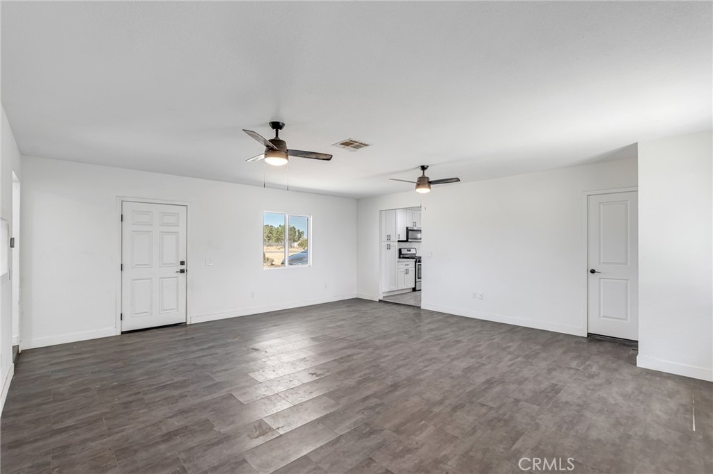 25811 Del Sol Road Apple Valley, CA 92308 - Photo 11 of 35
