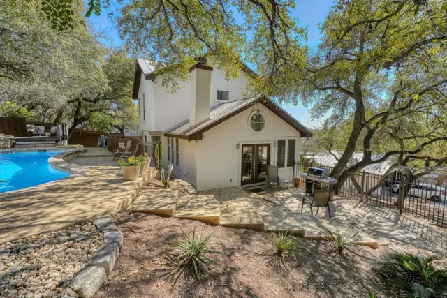 $875,000 | 4804 Ranch Road 2222, Austin, TX 78731
