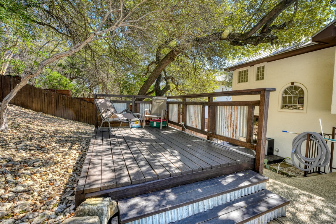 4804 Ranch Road 2222 Austin, TX 78731 - Photo 14 of 40 Wooden terrace with fence