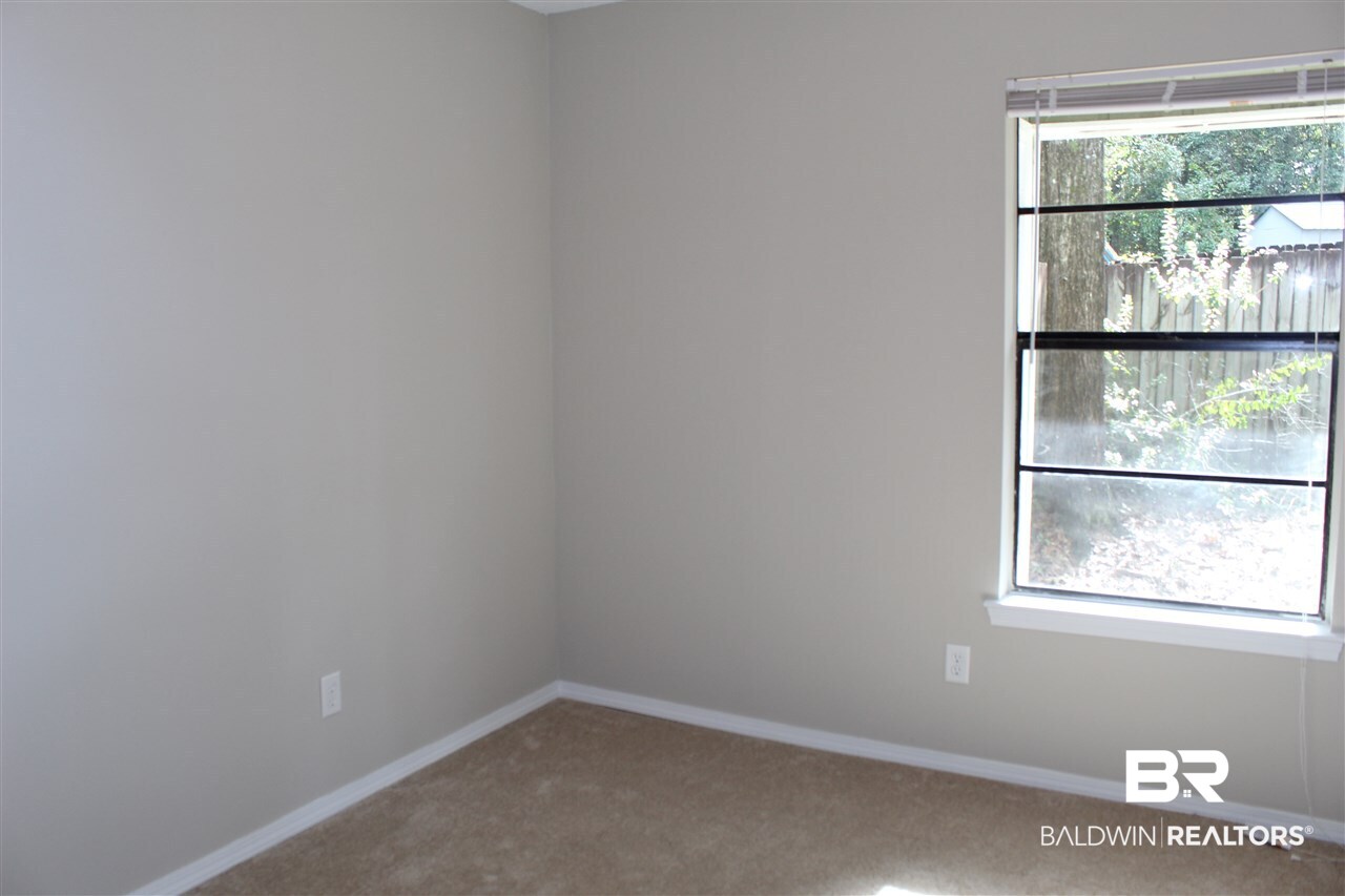 1833 Spring Brook Court Mobile, AL 36609 - Photo 7 of 12