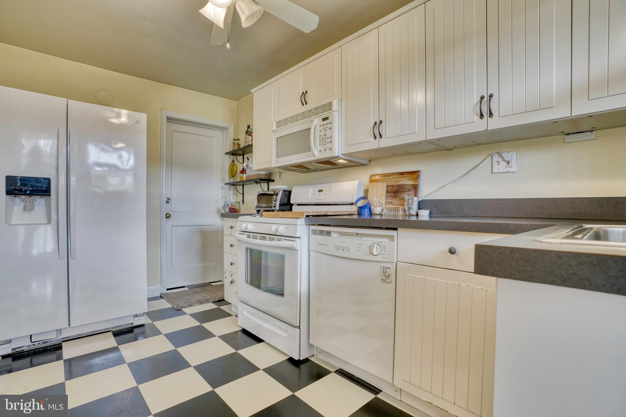 8123 Barksdale Road Baltimore, MD 21286 - Photo 16 of 38 Gallery Image 16