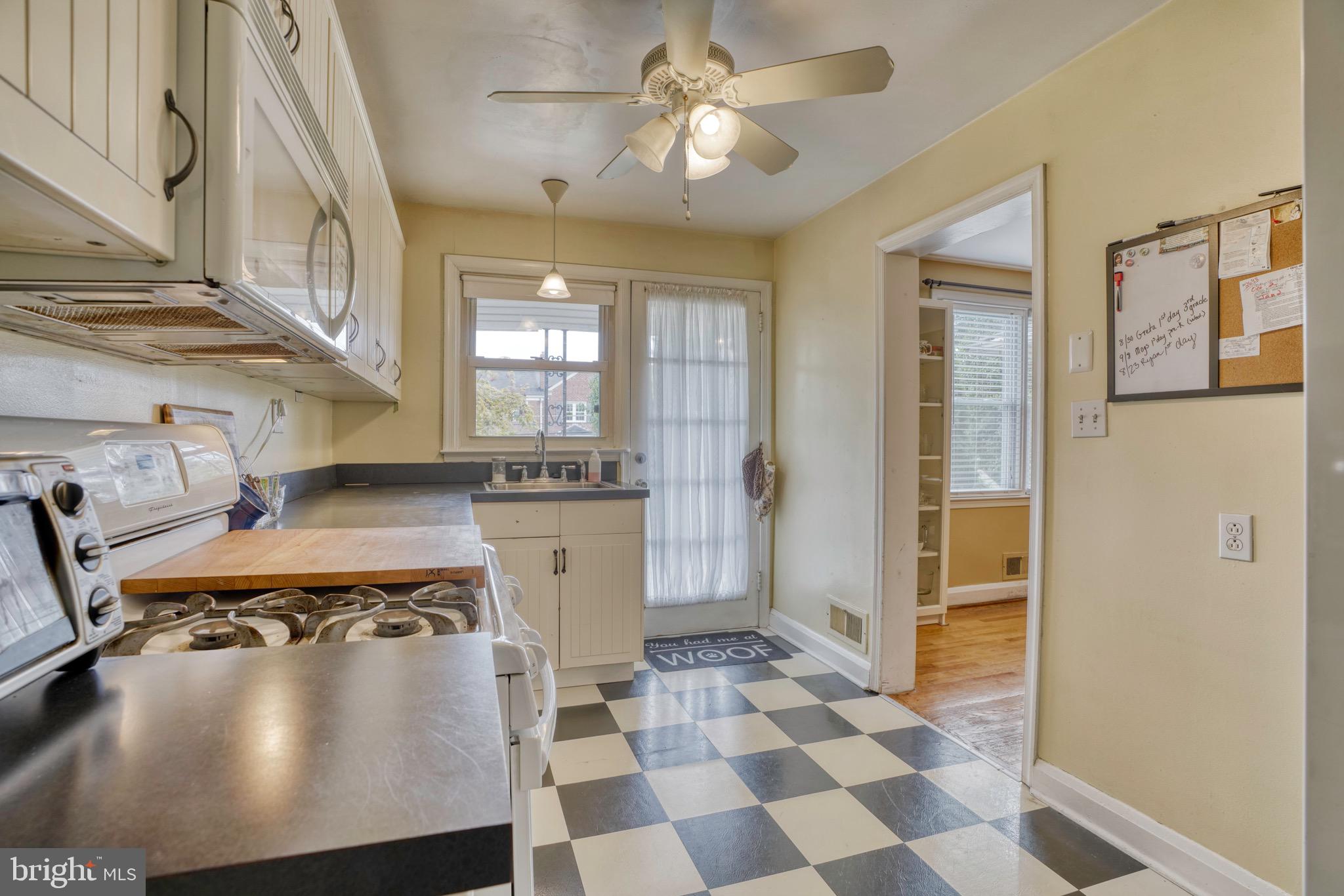 8123 Barksdale Road Baltimore, MD 21286 - Photo 17 of 38 Gallery Image 17