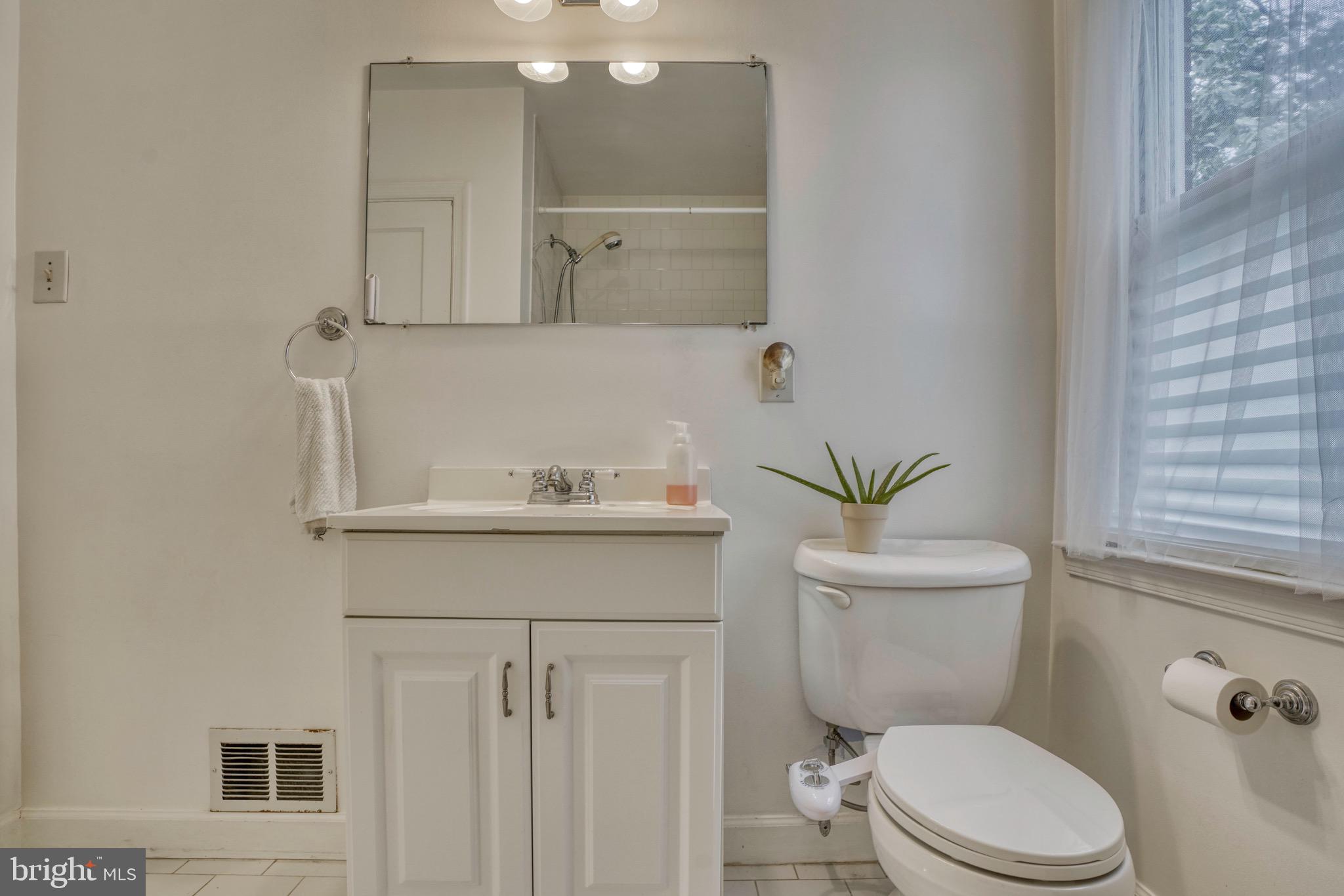 8123 Barksdale Road Baltimore, MD 21286 - Photo 22 of 38 Gallery Image 22