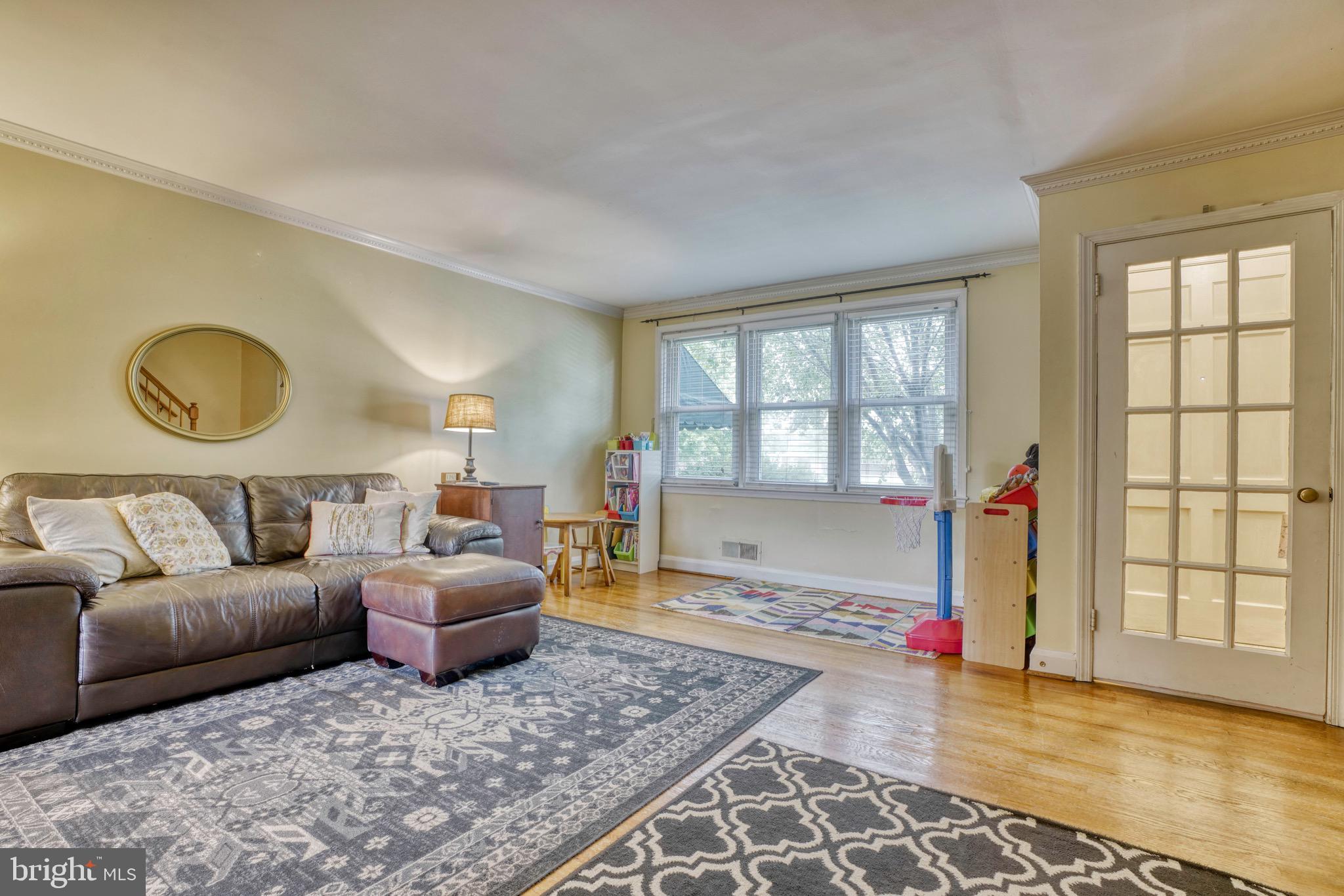 8123 Barksdale Road Baltimore, MD 21286 - Photo 8 of 38 Gallery Image 8