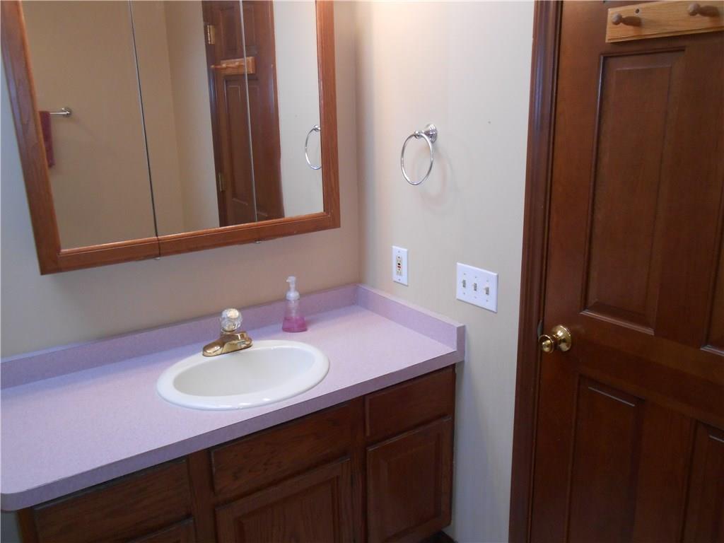 1084 Kingsgate Road Springfield, OH 45503 - Photo 26 of 44