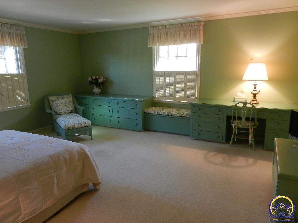 2761 Southwest Plass Avenue Topeka, KS 66611 - Photo 17 of 39