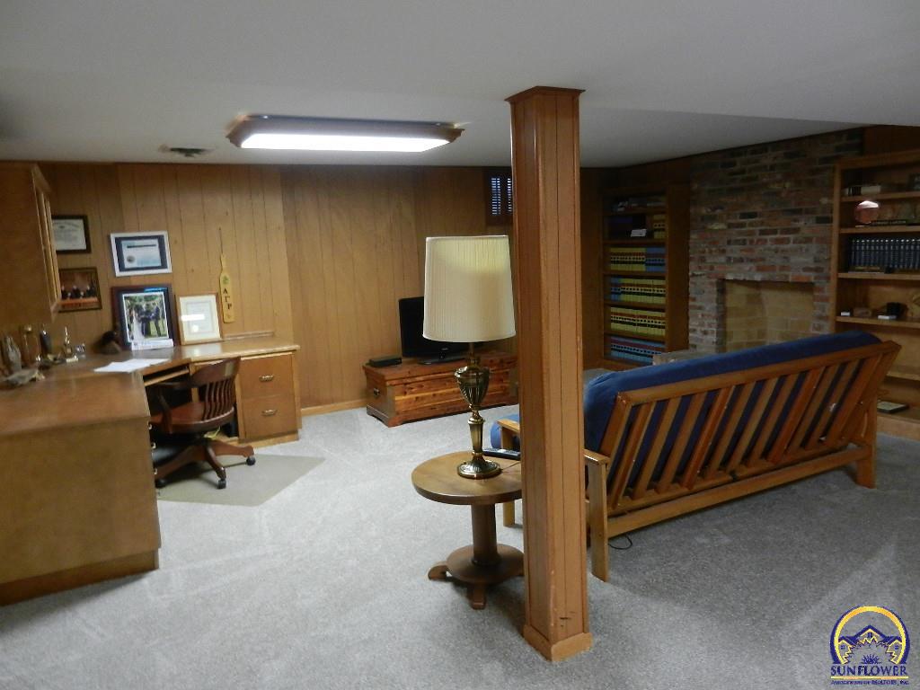 2761 Southwest Plass Avenue Topeka, KS 66611 - Photo 30 of 39