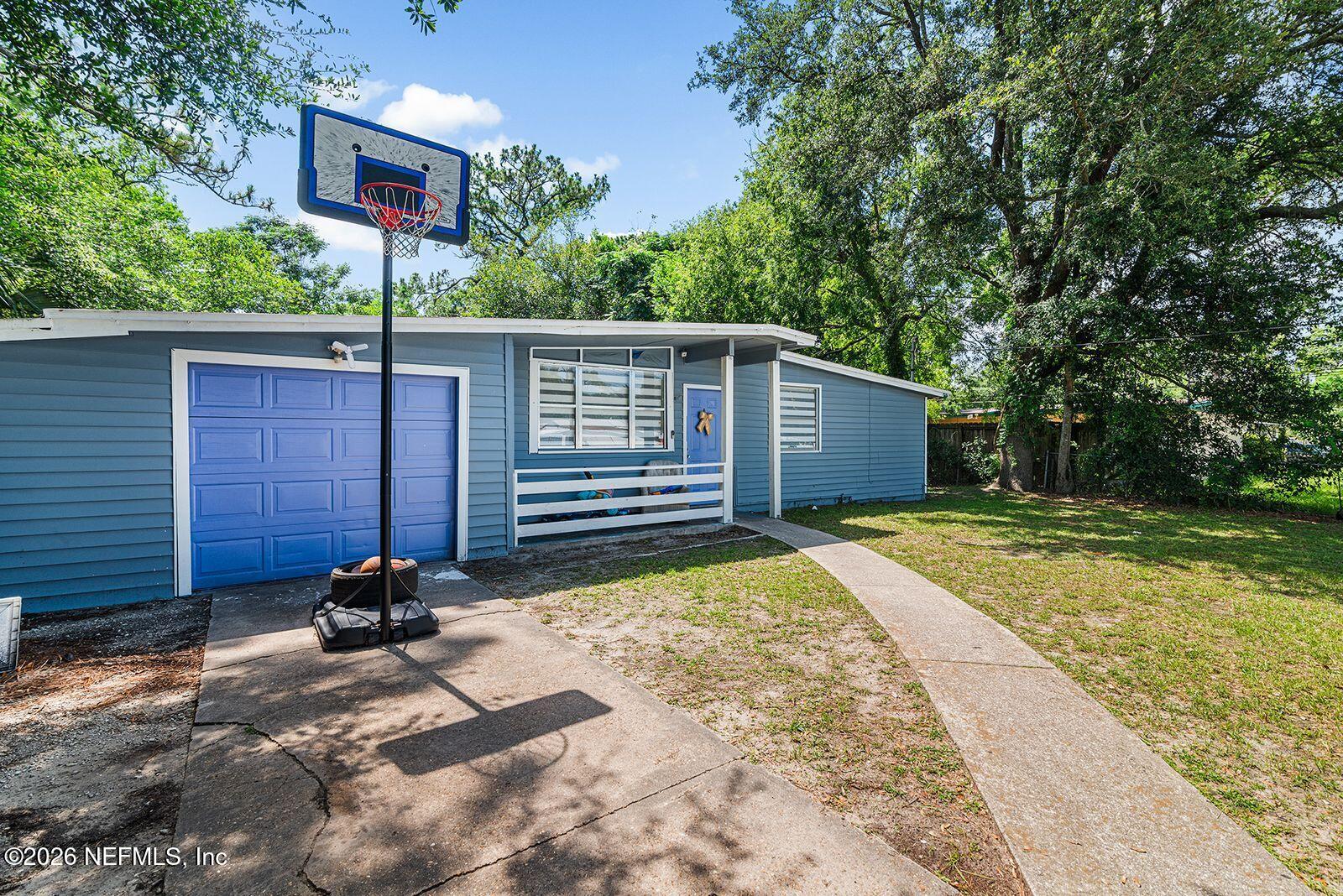 2618 Abercorn Road Jacksonville, FL 32211 - Photo 2 of 18 1ebPomDw