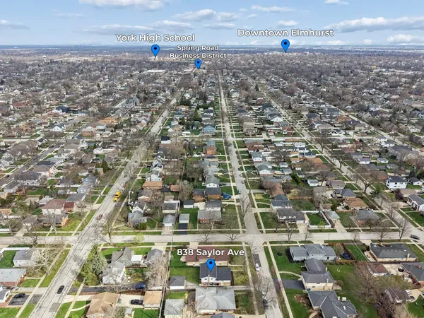 $569,900 | 838 Saylor Avenue, Elmhurst, IL 60126