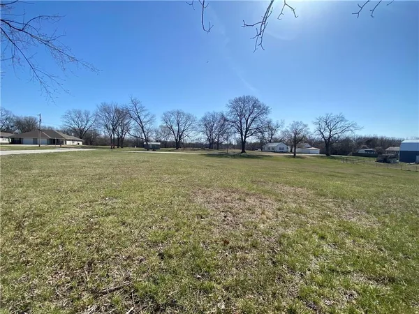 $100,000 | Tbd Towers Lots 40 41 42 43 51 Street, Clinton, MO 64735