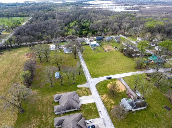 $100,000 | Tbd Towers Lots 40 41 42 43 51 Street, Clinton, MO 64735