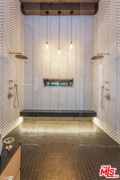 1707 Rising Glen Road Los Angeles, CA 90069 - Photo 36 of 54