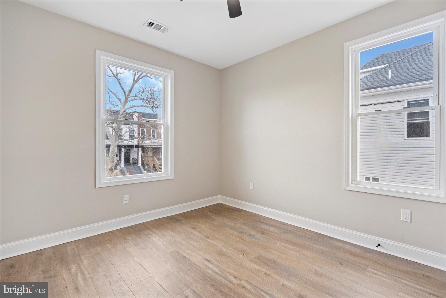 3925 Norfolk Avenue Baltimore, MD 21216 - Photo 35 of 49 an empty room with a window
