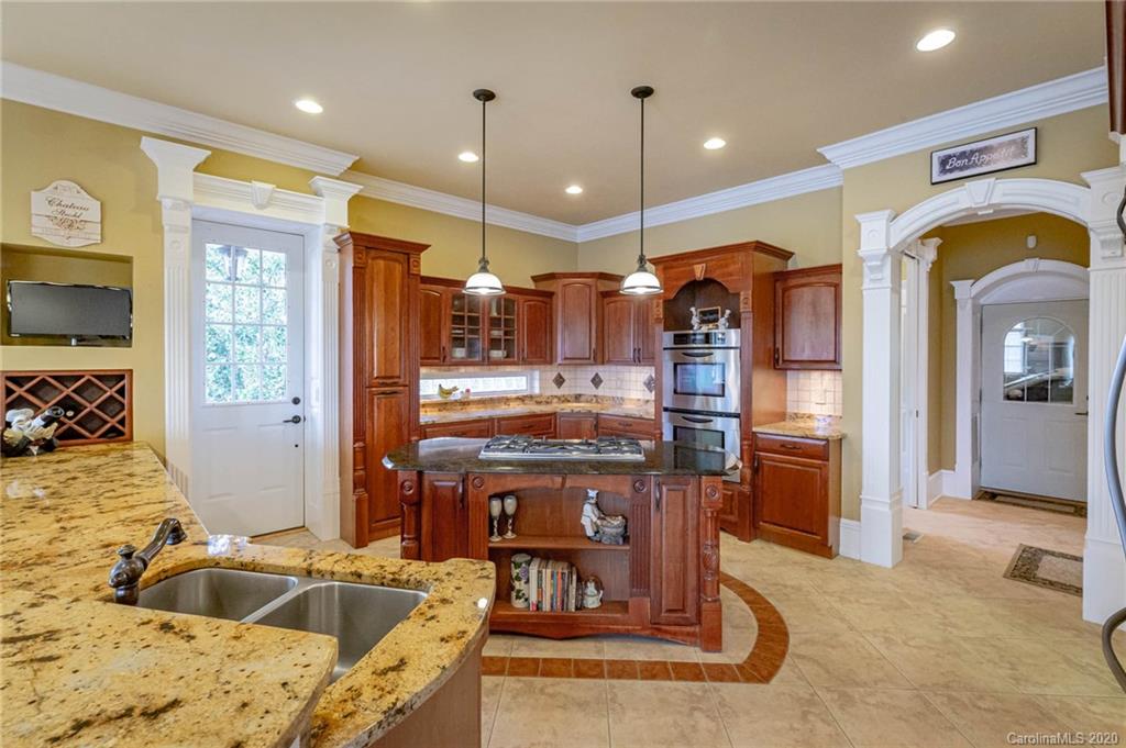 348 Players Ridge Road Hickory, NC 28601 - Photo 17 of 41 Gallery Image 17