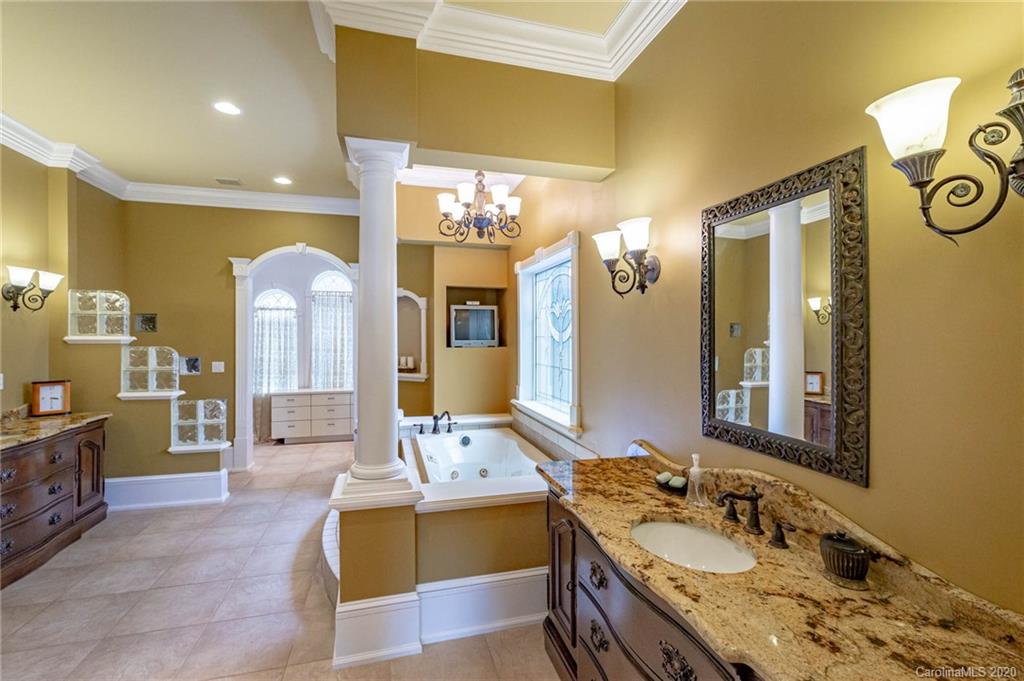 348 Players Ridge Road Hickory, NC 28601 - Photo 24 of 41 Gallery Image 24