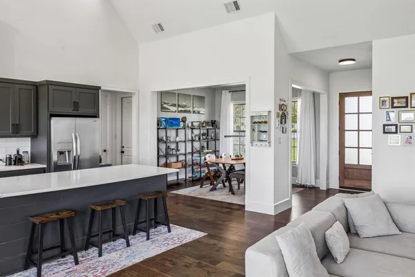 $879,900 | 366 Private Road 7005, Edgewood, TX 75117