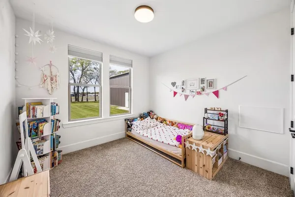 $879,900 | 366 Private Road 7005, Edgewood, TX 75117