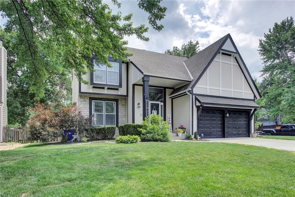 11927 South Rene Street Olathe, KS 66062 - Photo 1 of 1