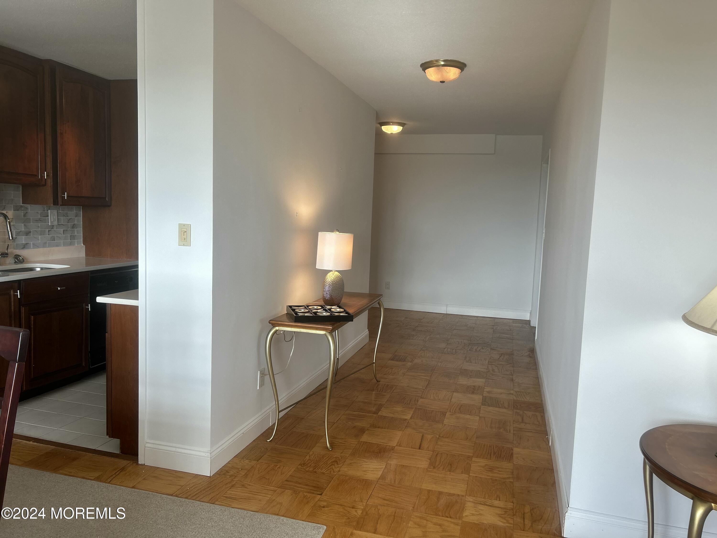 28 Riverside Avenue, Unit 10G Red Bank, NJ 07701 - Photo 10 of 30 Hallway