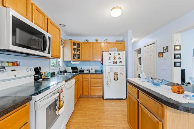 $425,000 | 10 Cedarwood Road, Villas, NJ 08251