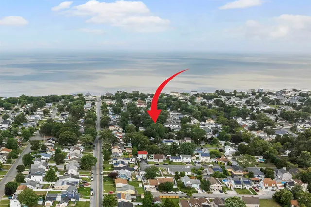 $425,000 | 10 Cedarwood Road, Villas, NJ 08251