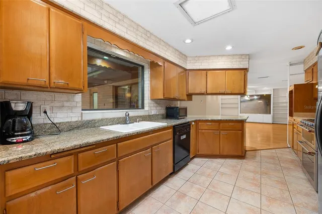 $429,000 | 6706 Northwest 18th Avenue, Gainesville, FL 32605