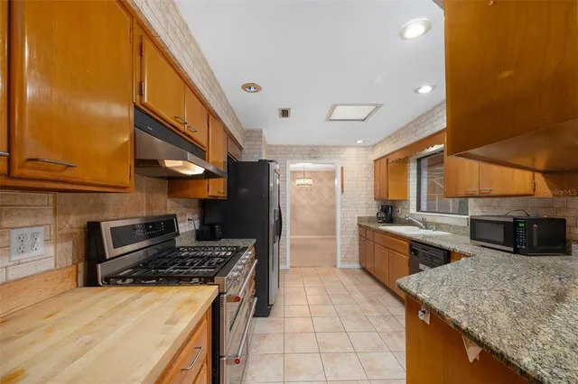 $429,000 | 6706 Northwest 18th Avenue, Gainesville, FL 32605