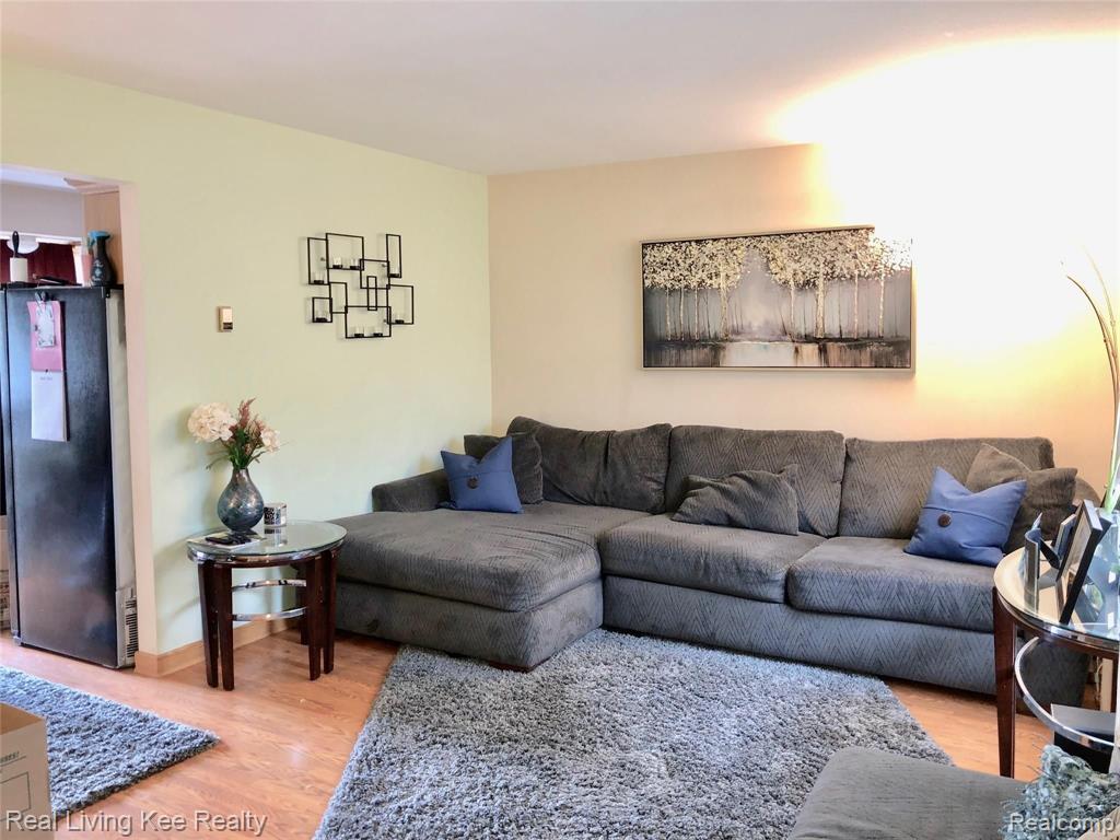 23620 Lahser Road Southfield, MI 48033 - Photo 6 of 12
