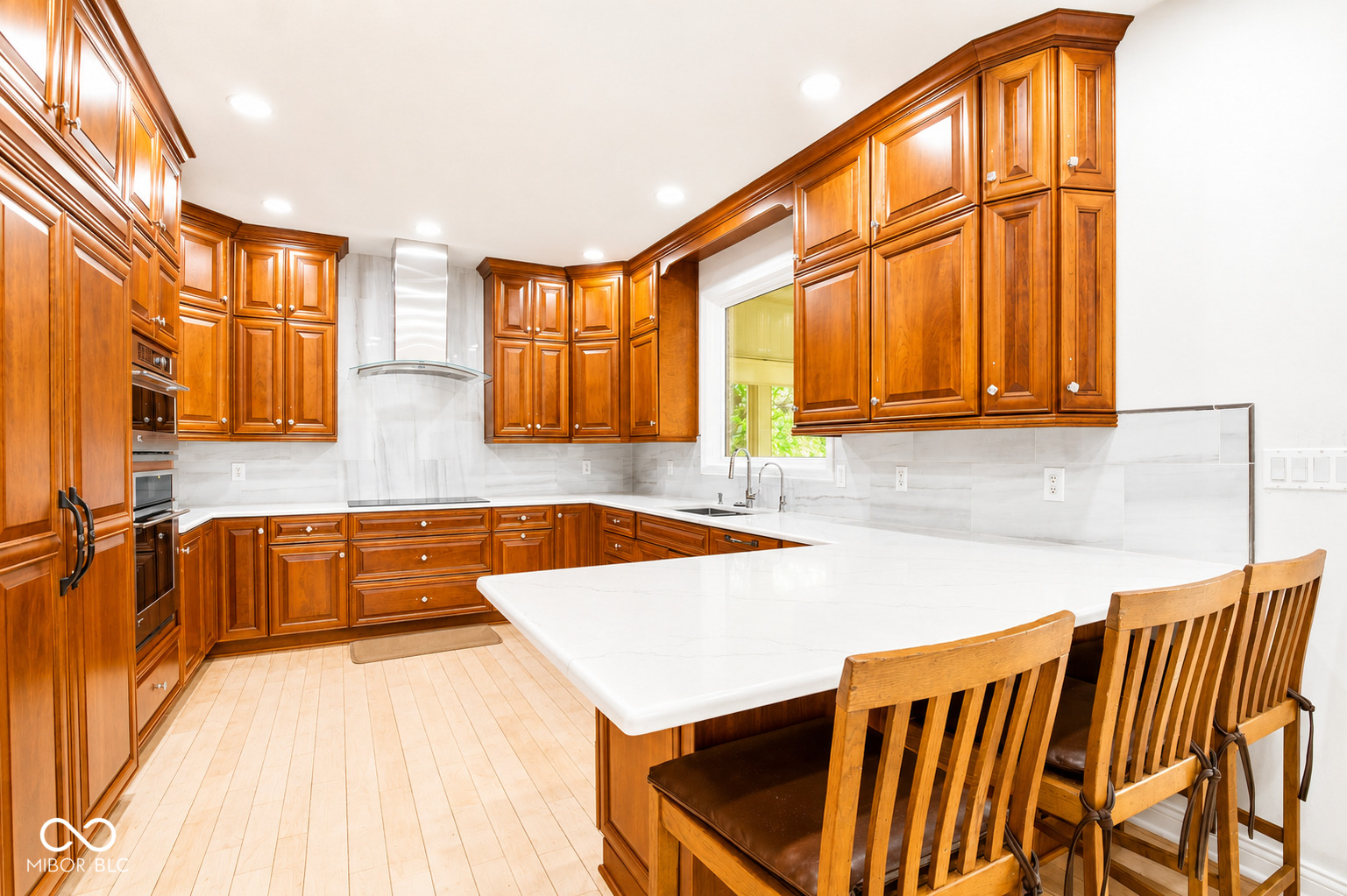 5717 Fall Creek Road Indianapolis, IN 46220 - Photo 14 of 73