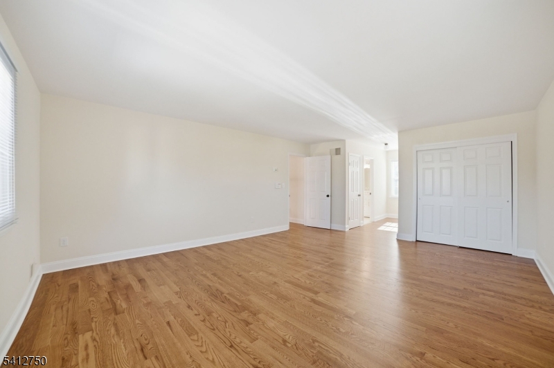 50 Pinewood Crescent Berkeley Heights, NJ 07922 - Photo 24 of 41