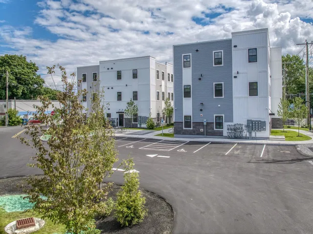 $1,659 | 4 Bridge Street, Unit 104, Nashua, NH 03060