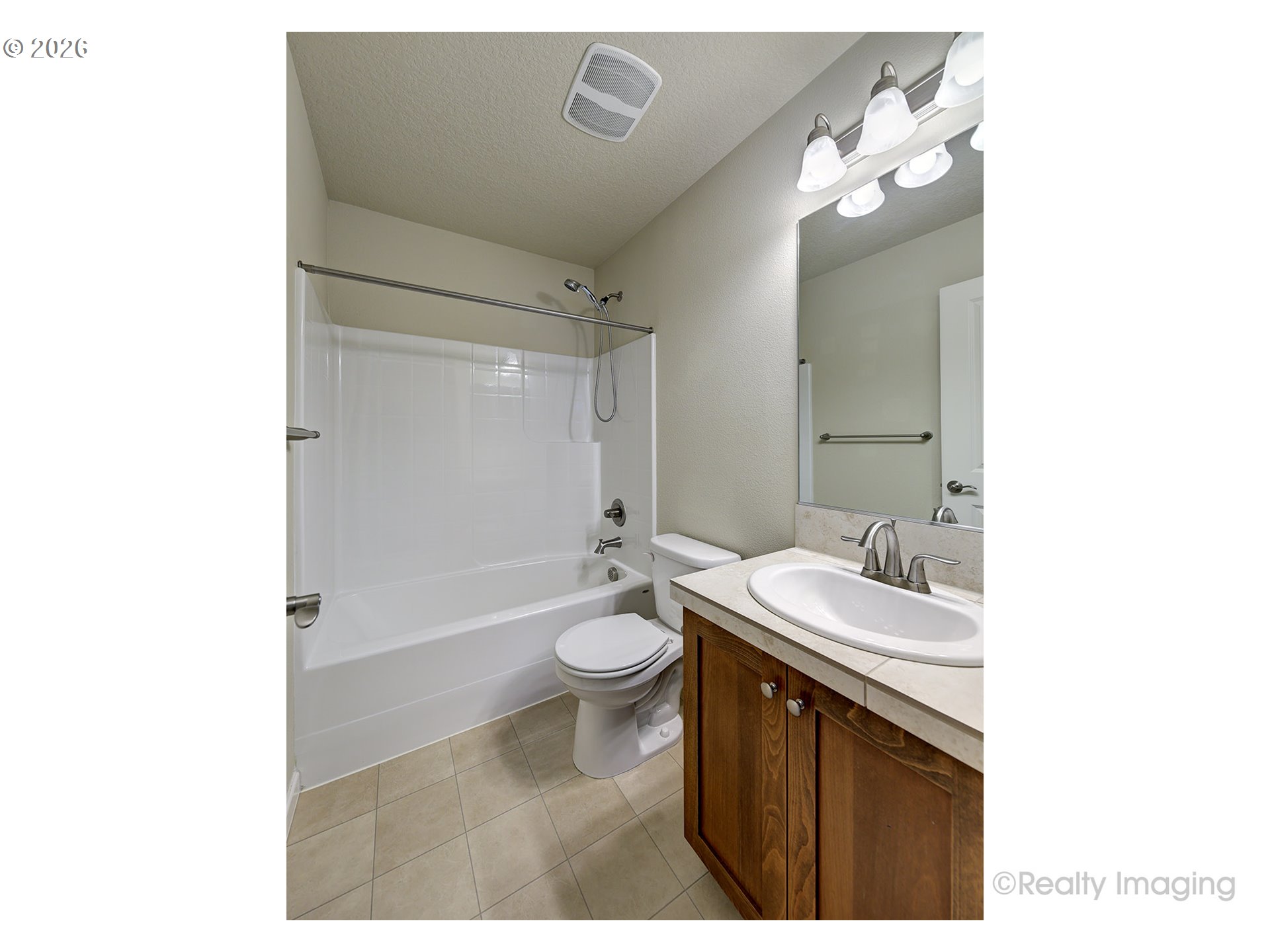 13341 Southwest 169th Avenue Beaverton, OR 97007 - Photo 15 of 28 Bathroom