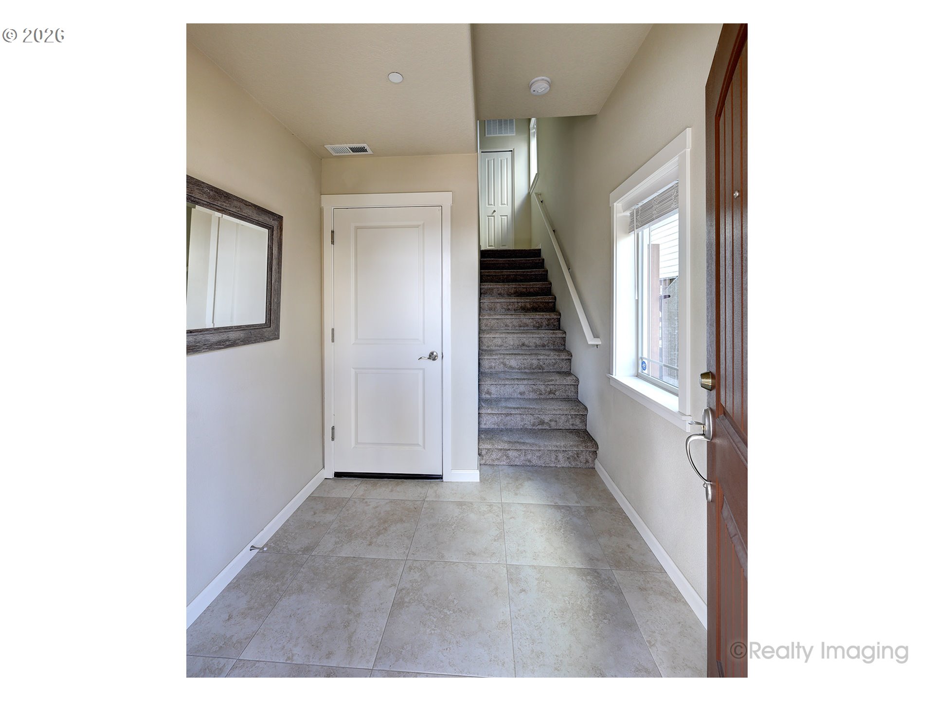 13341 Southwest 169th Avenue Beaverton, OR 97007 - Photo 17 of 28 Entrance/Foyer