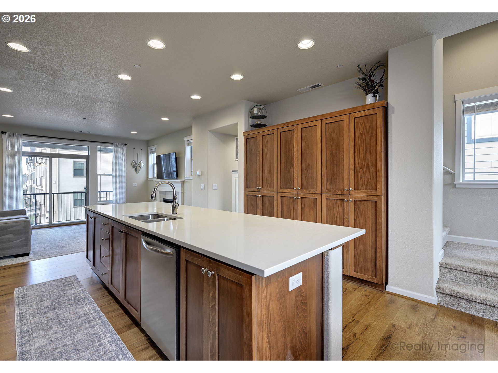 13341 Southwest 169th Avenue Beaverton, OR 97007 - Photo 4 of 28 Kitchen/Living Room