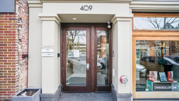 $11,000 | 409 Greenwich Avenue, Unit A, Greenwich, CT 06830