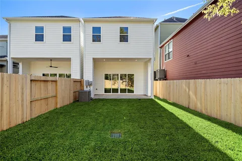 $744,900 | 815 West 18th Street, Houston, TX 77008