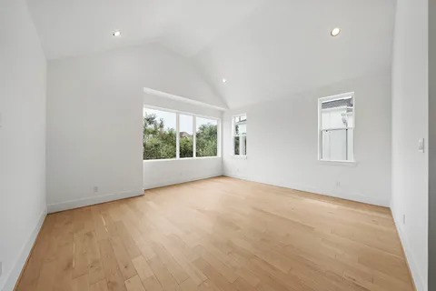 $744,900 | 815 West 18th Street, Houston, TX 77008