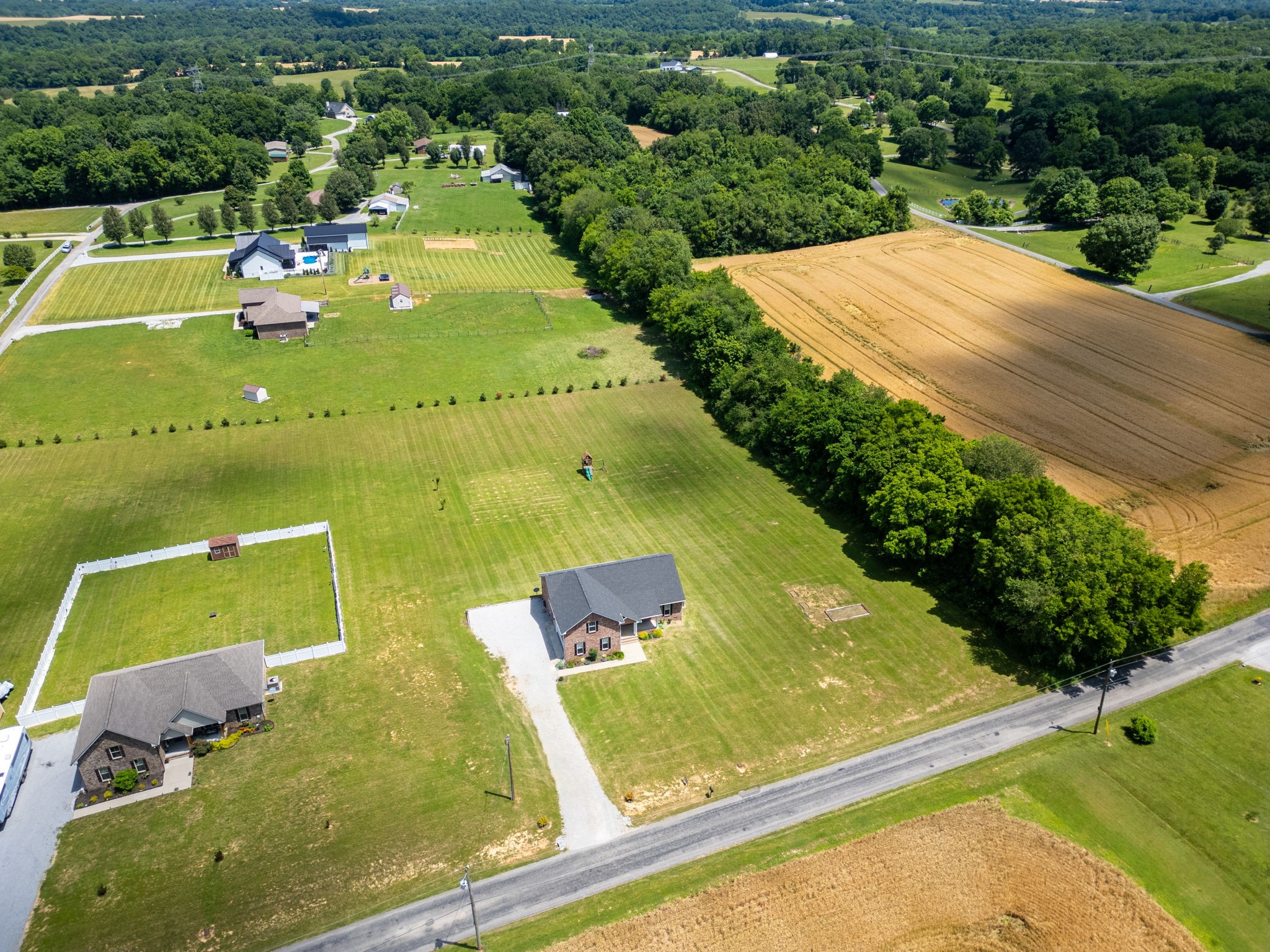 5718 Hoods Branch Road Springfield, TN 37172 - Photo 46 of 47 an aerial view of a pool