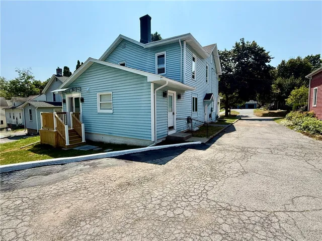 $279,900 | 18 Main Street, Phelps, NY 14532