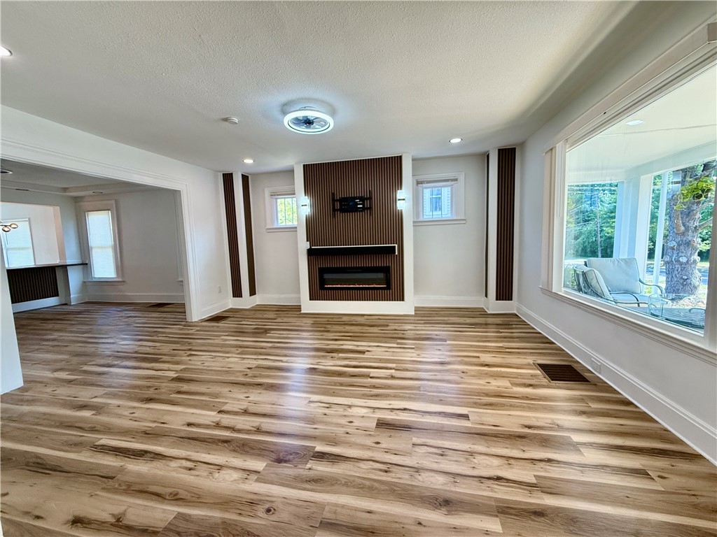 18 Main Street Phelps, NY 14532 - Photo 10 of 24